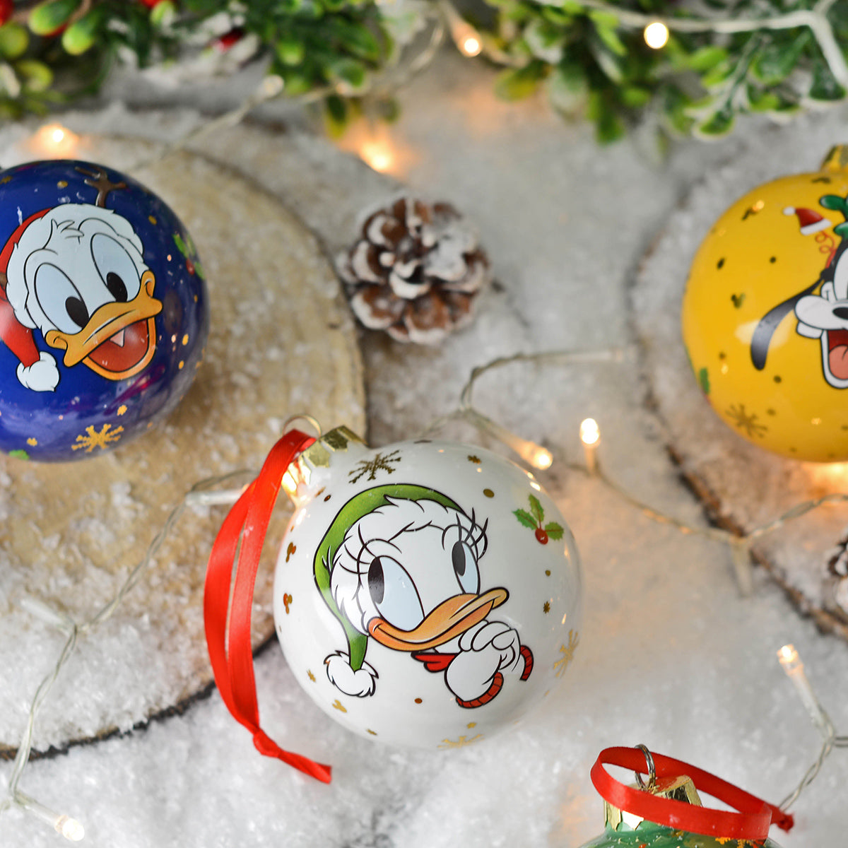 Palla di Natale Winter Magic Daisy Duck d 8