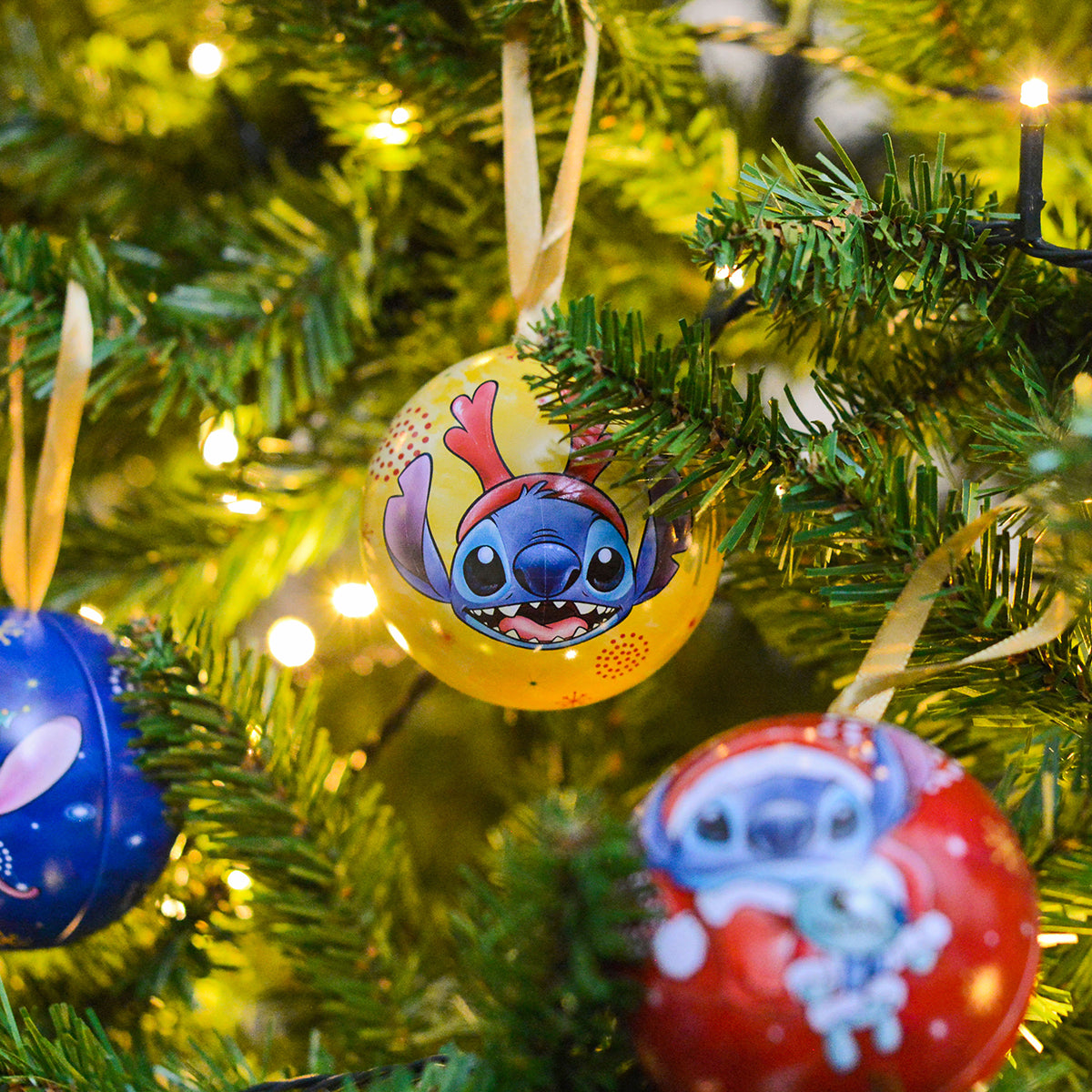 Palla di Natale Stitch d 7 gialla